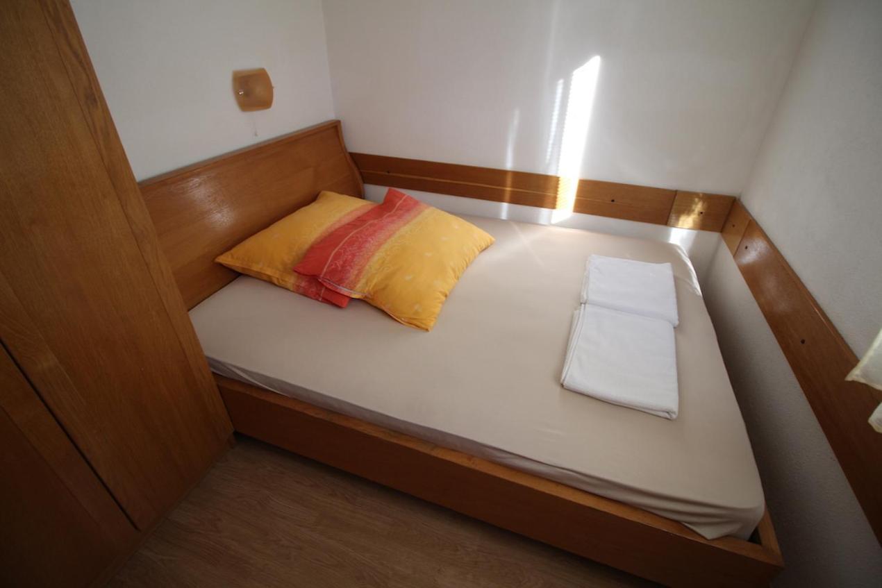 Apartments Helena Zadar Врси Екстер'єр фото