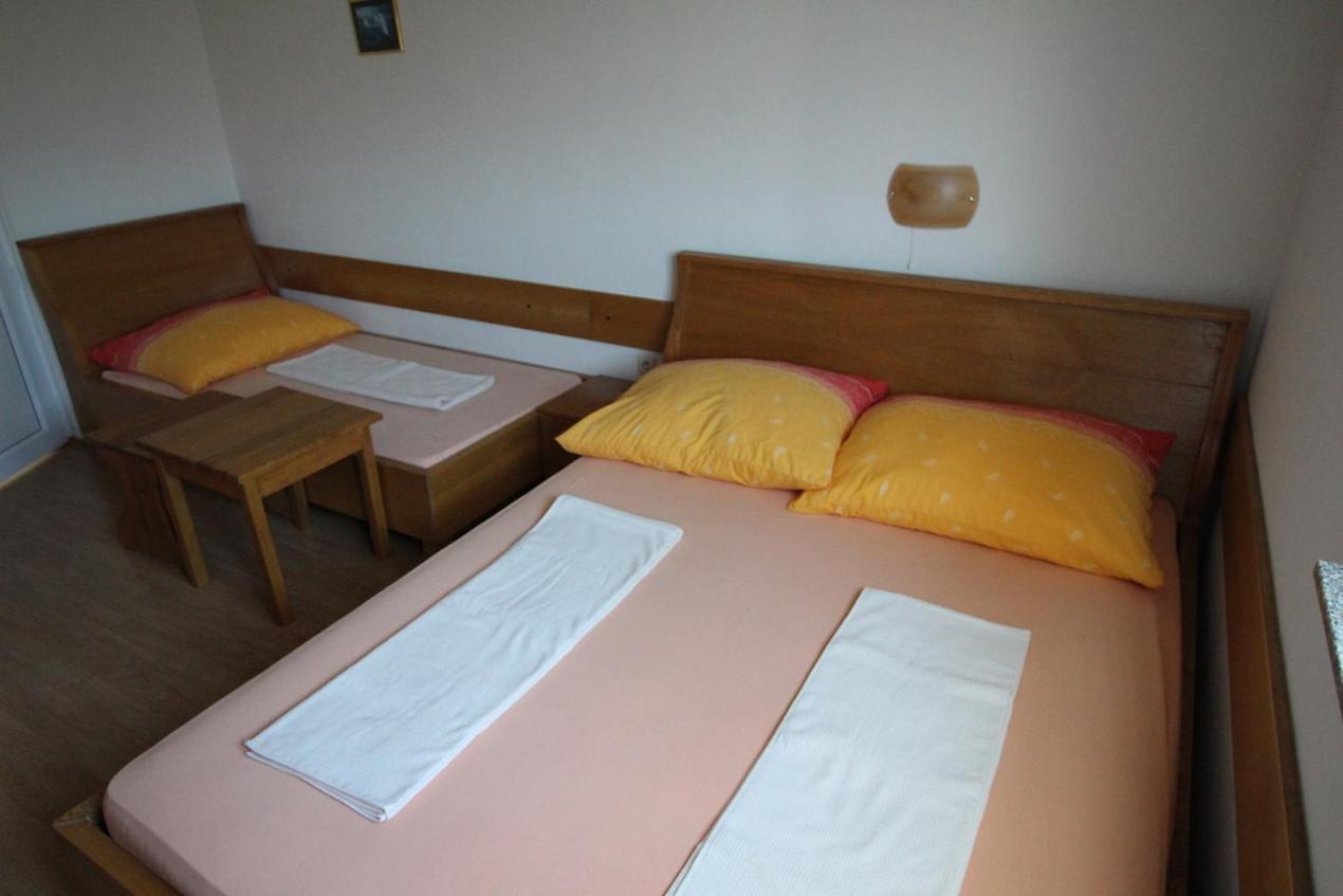 Apartments Helena Zadar Врси Екстер'єр фото