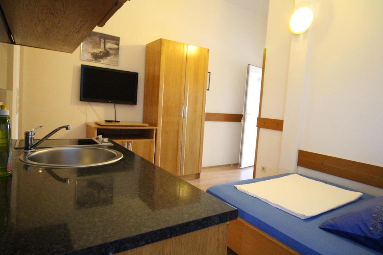 Apartments Helena Zadar Врси Екстер'єр фото